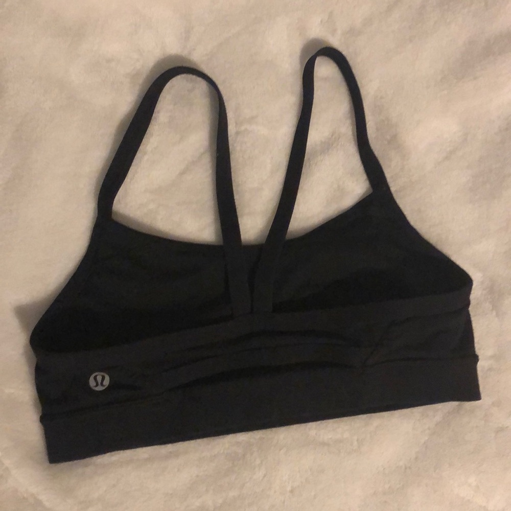LULULEMON black sports bra
